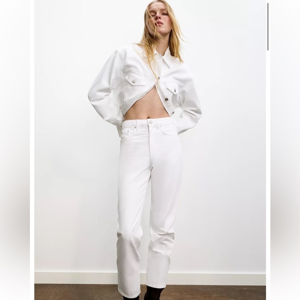 NWT Zara Mom Fit High Waisted Jeans White Denim Jeans 100% Cotton Size US 4